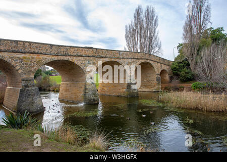 Richmond Tasmanien, das historische Erbe Bogenbrücke in Richmond und Australiens älteste Steinbrücke, Richmond, Australien Stockfoto