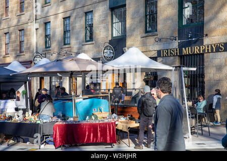 Salamanca Markt am Samstag in Hobart Stadtzentrum, diese außerhalb der Märkte findet jeden Samstag, Hobart, Tasmanien, Australien Stockfoto