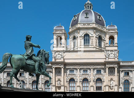 Ein Abschnitt der Kaiserin Maria Theresia Denkmal in der Nähe des Natural History Museum, Maria-Theresien-Platz, Wien, Österreich Stockfoto