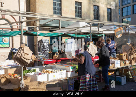 Salamanca Verkaufsstände in Salamanca Place Hobart Tasmanien Stockfoto