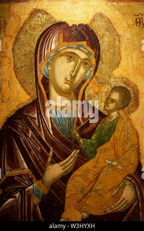 Jungfrau Maria mit dem Jesuskind in ihren Armen, Maria Hodegetria, 17. Jahrhundert Icon, Icon Museum Antivouniotissa, Korfu Stadt, Insel Korfu, Ionische Inseln Stockfoto