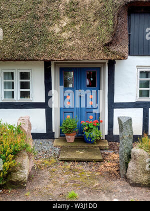 Traditionelles Haus auf der Insel Lyoe in der dänischen Inselgruppe in der Nähe von Fünen, Dänemark Stockfoto