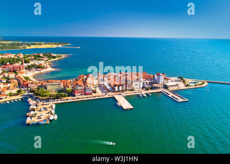 Stadt Umag historischen Küste Architektur Luftbild, Archipel der Region Istrien, Kroatien Stockfoto