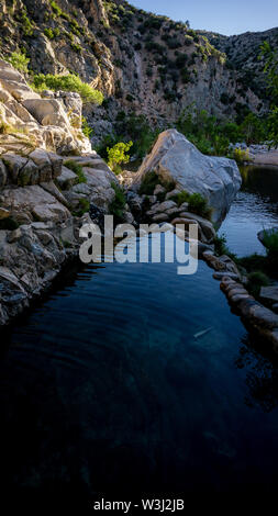 An der Deep Creek Hot Springs in Kalifornien, USA. Stockfoto