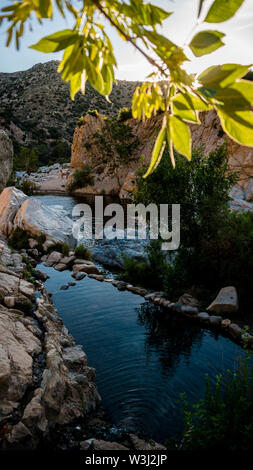 An der Deep Creek Hot Springs in Kalifornien, USA. Stockfoto