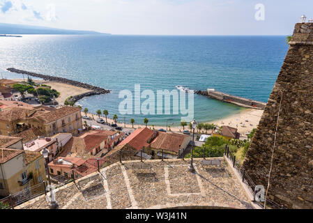 Luftaufnahme der malerischen Stadt Pizzo, Kalabrien, Italien Stockfoto