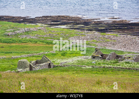 Der Bauernhof von Skaill und Brough Bauernhof auf dem Westness Heritage Trail auf Rousay, Orkney, Schottland, Großbritannien. Stockfoto