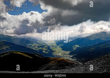 Bramberg am Wildkogel, Österreich. 16. Juli, 2019. BRAMBERG AM WILDKOGEL, 16-07-2019, Ajax in Österreich. Vor der Saison 2019-2020. Mountain detail. Credit: Pro Schüsse/Alamy leben Nachrichten Stockfoto
