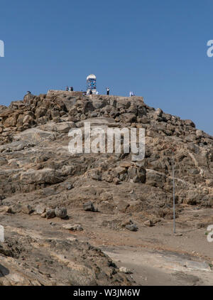 Mekka, Saudi-Arabien - 29. Juni: Muslime am Berg Arafat (oder Jabal Rahmah) Juni 29, 2019 in Arafat, Saudi-Arabien. Dies ist der Ort, wo Adam und Eva m Stockfoto