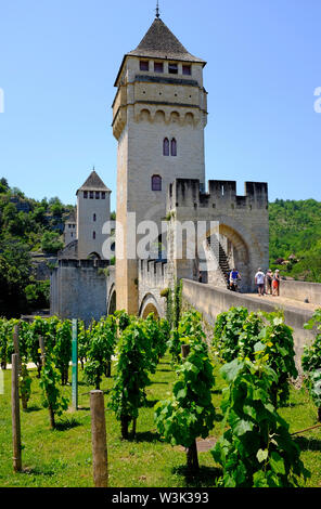 Pont Valentre, mittelalterliche Bogenbrücke, Cahors, Lot, Frankreich Stockfoto