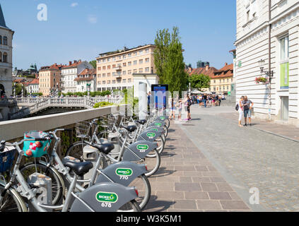 Bike Sharing BicikeLJ fahrrad-System im Eco Green Innenstadt von Ljubljana Slowenien EU Europa Stockfoto