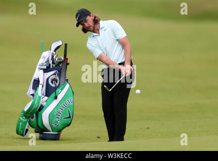 England's Tommy Fleetwood während der Vorschau Tag drei der Open Championship 2019 im Royal Portrush Golf Club. Stockfoto