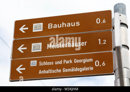 Zeichen für UNESCO Welterbestätten in Dessau, Deutschland. Stockfoto