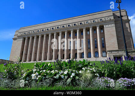 Das Parlament in Helsinki, Finnland. Vor allem von Johan Sirene, die 1931 eingeweiht Sitz des Parlaments stellt Nordischen Klassizismus gestaltet. Stockfoto