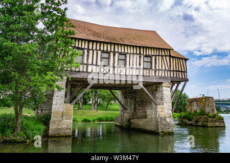 Vieux-Moulin (alte Mühle), historische und ikonischen Gebäude von Vernon, Eure, Normandie, Frankreich. Stockfoto