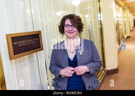 Harrisburg, PA/USA. 15. Januar 2019. Portrait der staatlichen Vertreter PA Haus Bezirk Danielle Friel Otten. Foto: Chris Baker Evens/Chris Baker Evens Fotografie. Stockfoto