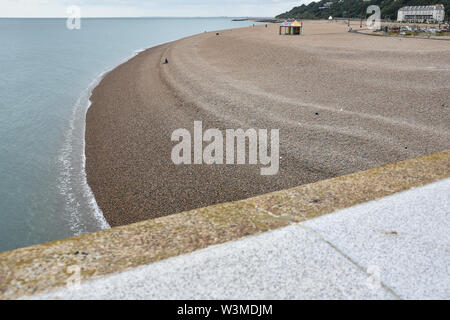 Der Strand in Folkestone, Kent, Großbritannien im Juli 2019 Stockfoto
