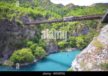 Bungee an der Kawarau Brücke springen Stockfoto