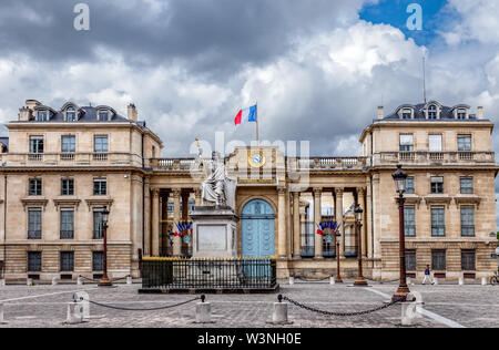 Französische Nationalversammlung und Recht Statue in Paris. Stockfoto