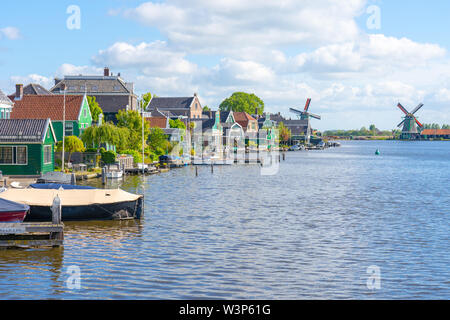 Ein Blick auf die in der Nähe von Gortershoek Zaandijk Zaandam, Niederlande. Stockfoto