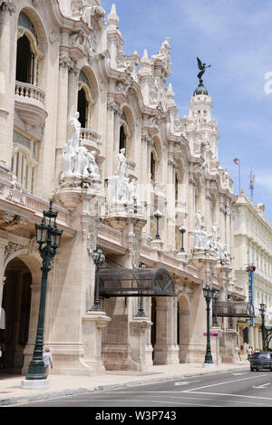 Nordamerika, Karibik, Kuba, Havanna, Paseo del Prado, dem Gran Teatro de La Habana Alicia Alonso Stockfoto