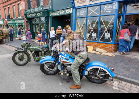 GI-Soldaten auf Motorrädern Stockfoto