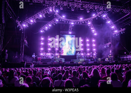 LUCCA, Italien - 16 Juli, 2019: Der italienische Sänger Eros Ramazzotti durchführen auf der Bühne von Lucca Summer Festival in Lucca für seine Vita ce n'è World Tour.. Stefano Dalle Luche/Alamy Leben Nachrichten. Stockfoto