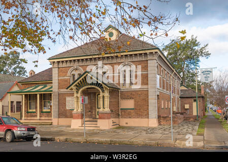 Die historische Schule der Künste Gebäude wurde von dem berühmten australischen Sir Henry Parkes am 27. August eröffnet, 1866 in Richmond, New South Wales, Australien Stockfoto