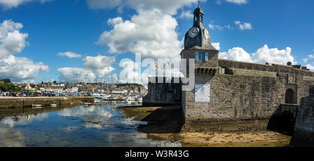 Die alten Mauern von Ville schließen, den alten Kern von Concarneau, Finistère, Bretagne, Frankreich Stockfoto