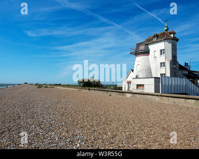 Konvertiert Fort Grüne Mühle am Strand von Aldeburgh Suffolk England Stockfoto