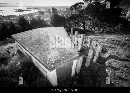 Lion Akku ist ein historischer Ort auf dem Signal Hill in Kapstadt, Western Cape Provinz, in Südafrika, zurück bis in die 1800er, von dem aus die 12.00 Uhr Stockfoto