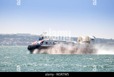 Die zu Ryde Southsea Hovercraft verlassen Southsea, Portsmouth, Hampshire, Großbritannien Stockfoto