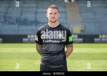 Darmstadt, Deutschland. 17. Juli, 2019. Fussball 2. Bundesliga: Fototermin Darmstadt 98 in der Saison 2019/20 in der Merck Stadion am Böllenfalltor: Torhüter Marcel Schuhen. Credit: Silas Stein/dpa/Alamy leben Nachrichten Stockfoto