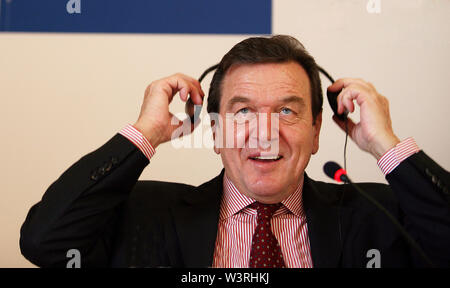 ISTANBUL, Türkei - 17 Dezember: Deutsche Politiker Gerhard Schroder portrait am 17. Dezember 2008, Istanbul, Türkei. Gerhard Schröder, Bundeskanzler der Bundesrepublik Deutschland von 1998 bis 2005. Stockfoto