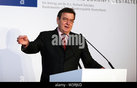 ISTANBUL, Türkei - 17 Dezember: Deutsche Politiker Gerhard Schroder portrait am 17. Dezember 2008, Istanbul, Türkei. Gerhard Schröder, Bundeskanzler der Bundesrepublik Deutschland von 1998 bis 2005. Stockfoto