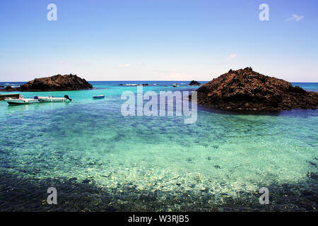 Die Bucht des Fischerdorfes El Puertito auf der Isla de Lobos in Fuerteventura, Spanien Stockfoto