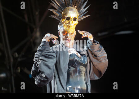 In der Nähe von Grace Jones Dachverkleidung auf der Hauptbühne am OnBlackheath Music Festival 2019 Stockfoto