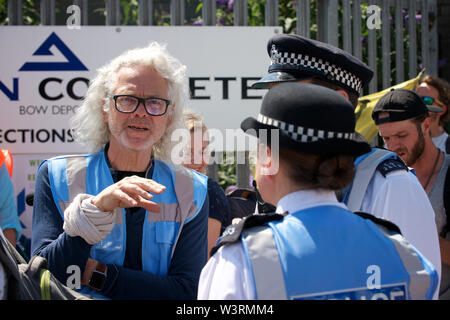London, Großbritannien. 16. Juli, 2019. Aussterben Rebellion in London. London, Großbritannien. 16. Juli, 2019. Protest am Standort der vorgeschlagenen konkreten Werk in East London Credit: Gareth Morris/Alamy leben Nachrichten Stockfoto
