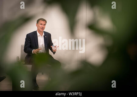 Außenminister und Tory-Spitzenkandidat Jeremy Hunt trifft Mitglieder des Founders Forum in London, einem privaten Netzwerk der weltweit führenden Digital- und Technologieunternehmer. Stockfoto