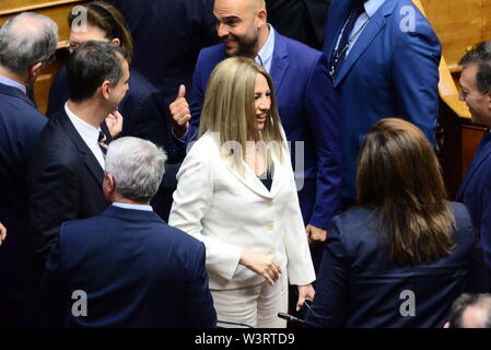 Athen, Griechenland. 17. Juli, 2019. Kinal Genimmata fofi Präsident der Partei, vor dem Eid im griechischen Parlament. Credit: Dimitrios Karvountzis/Pacific Press/Alamy leben Nachrichten Stockfoto