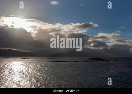 Über Saltfjorden von Bodø, Nordland, Norwegen Stockfoto