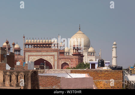 Herrliche Aussicht auf den Taj Mahal in den Abend in Agra, fabelhafte Taj Mahal Stockfoto