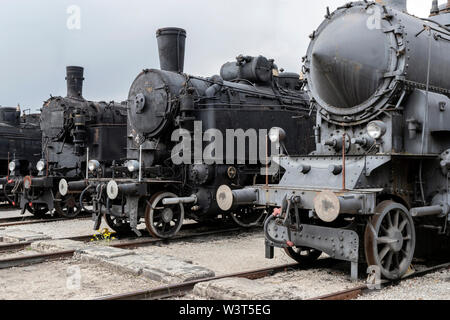 BUDAPEST, Ungarn - 05 April, 2019: Historische Dampflokomotiven auf Anzeige an die Ungarische Eisenbahn Museum. Stockfoto