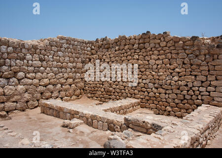 Oman und Dhofar, in der Nähe von Salalah, Khor Rori. Ruinen der alten vor-islamische Siedlung Sumhuram, Teil des historischen Weihrauch Trail, der UNESCO. Stockfoto