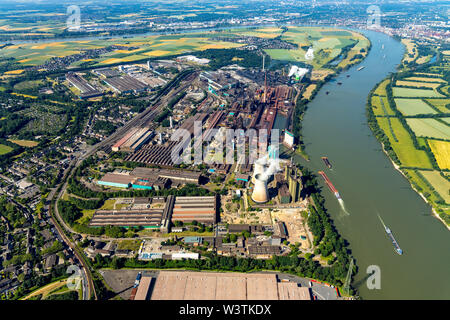 Luftbild des Stahlwerks Hüttenwerke Krupp Mannesmann GmbH HKM in Hüttenheim am Rhein mit Kokerei Hüttenheim in Duisburg im Ruhrgebiet Stockfoto