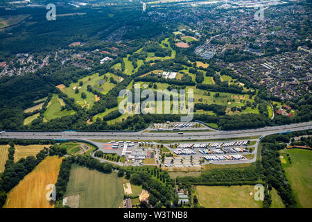 Luftbild der Golfplatz Haus leithe an der Autobahn A 2 Erle mit Golfschule Haus Leythe GbR in Gelsenkirchen, Ruhrgebiet,Rhine-We Stockfoto