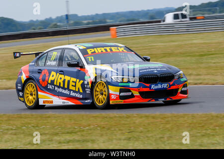 Snetterton, UK. 17. Juli, 2019. Kwik Fit British Touring Car Championship Sommer Test bei snetterton am 17. August 2019 vor der Serie 'triple-Kopf Rennen am 3. August. Abgebildet ist Andrew Jordan fahren die BMW Pirtek Racing BMW 330 i m Sport Quelle: Mark Bullimore/Alamy leben Nachrichten Stockfoto