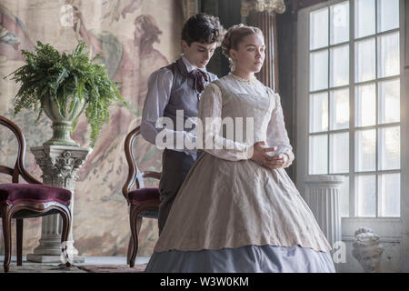 Erscheinungsdatum: Dezember 25, 2019 TITEL: Kleine Frauen Studio: Columbia Pictures Regie: Greta Gerwig Plot: Vier Schwestern kommen vom Alter in Amerika in der Zeit nach dem Bürgerkrieg in den Hauptrollen: TIMOTHEE CHALAMET als Theodore 'Laurie' Laurence, FLORENZ PUGH als Amy März. (Bild: © Columbia Pictures/Entertainment Bilder) Stockfoto