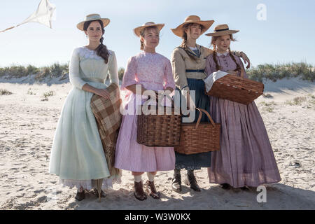 Erscheinungsdatum: Dezember 25, 2019 TITEL: Kleine Frauen Studio: Columbia Pictures Regie: Greta Gerwig Plot: Vier Schwestern kommen vom Alter in Amerika in der Zeit nach dem Bürgerkrieg in den Hauptrollen: EMMA WATSON als Meg März, FLORENZ PUGH als Amy März, SAOIRSE RONAN als Jo März, ELIZA SCANLEN als Beth März. (Bild: © Columbia Pictures/Entertainment Bilder) Stockfoto