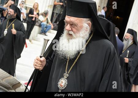 Griechenland. 17. Juli, 2019. Orthodoxe Erzbischof, Hieronymus, nach der Vereidigung des Griechischen Parlaments. Credit: SOPA Images Limited/Alamy leben Nachrichten Stockfoto